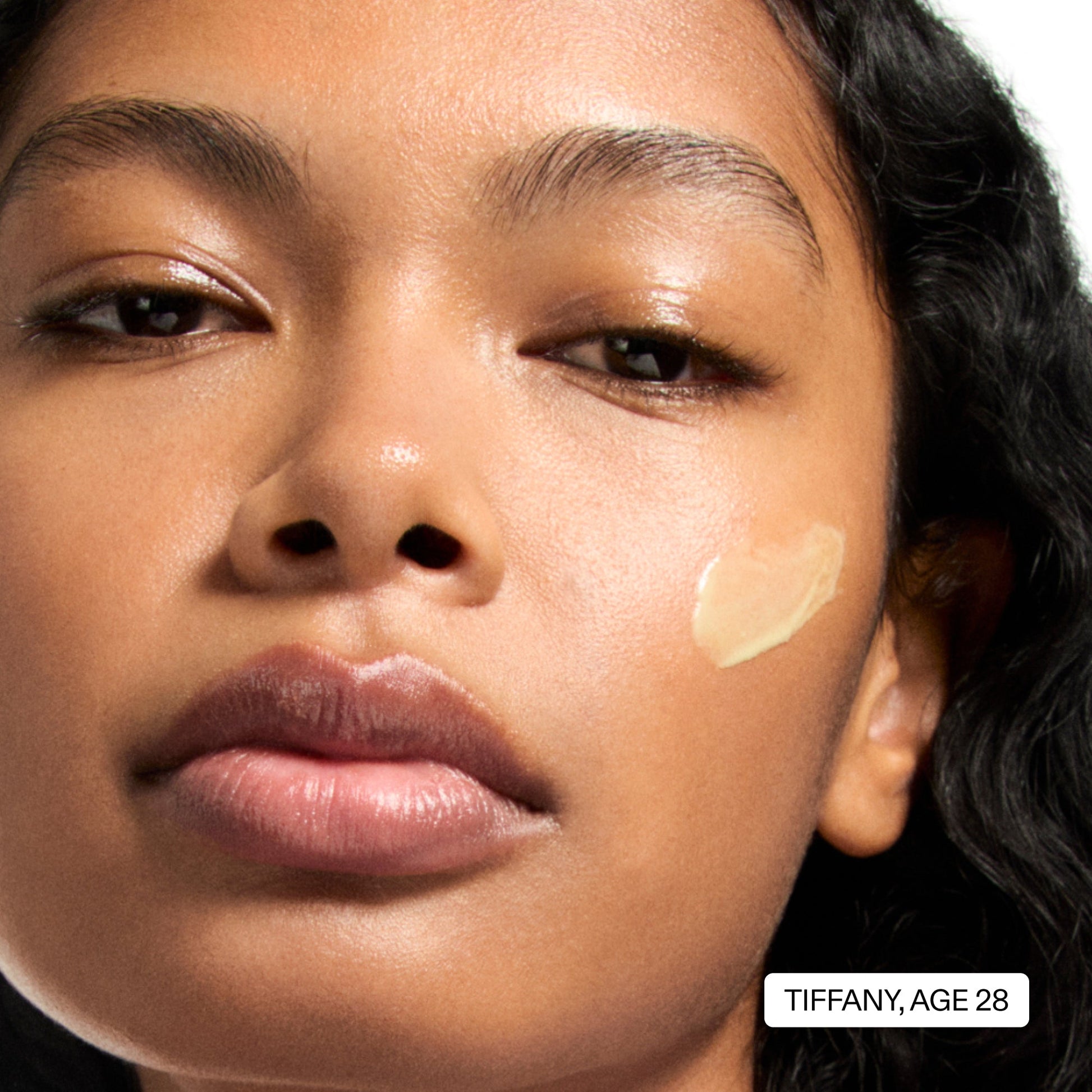 starter-retinol-serum-d6 StarterRetinol_Model2_2000x2000_fa44e5e2-09cd-4121-9780-08a9debd7d88.jpg