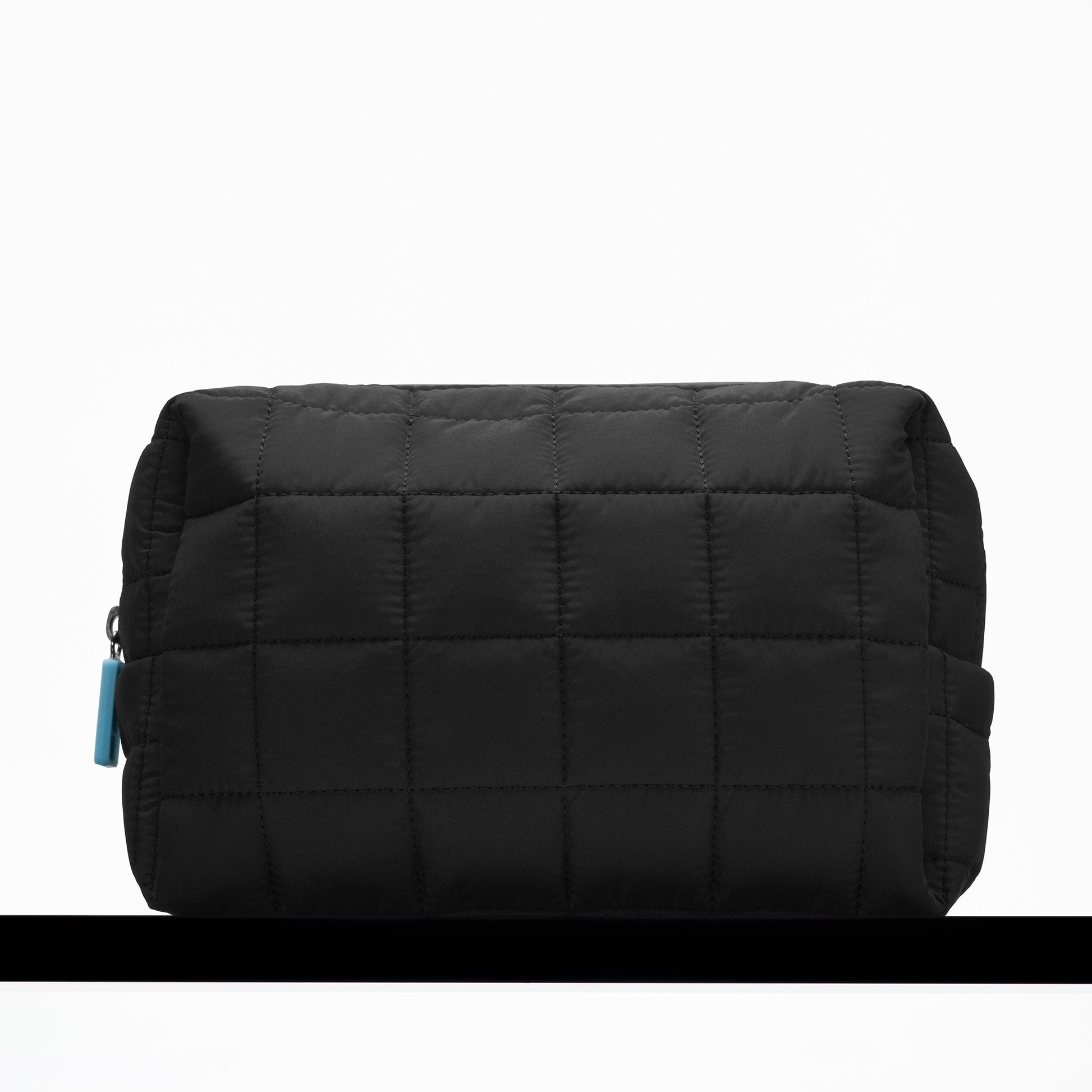 the-inkey-list-washbag-y0 washbag-hydration-04.jpg